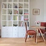 Marais, Seine 1br Ac By Melvane