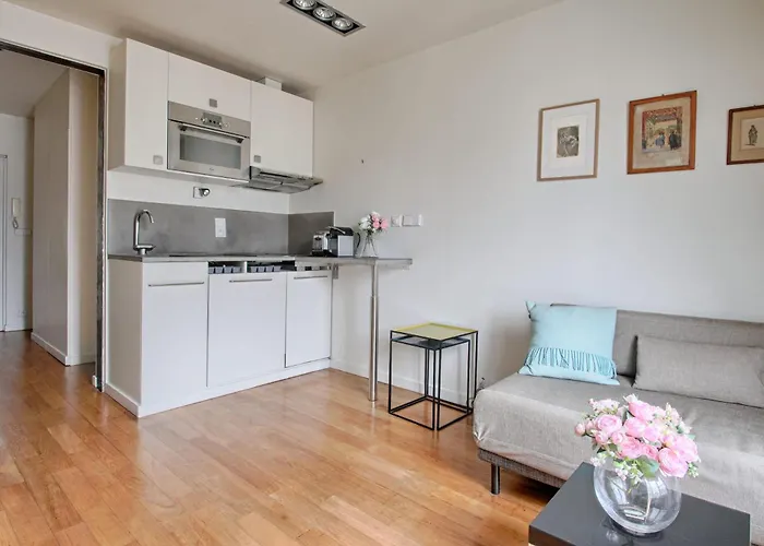 Marais, Seine 1br Ac By Melvane *