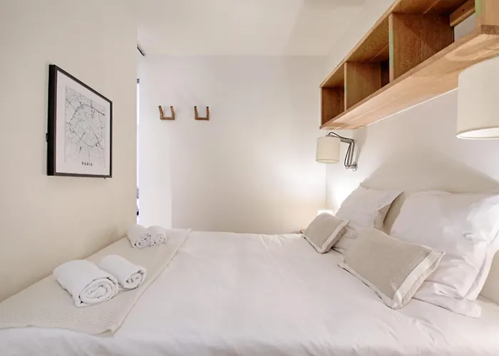 Marais, Seine 1br Ac By Melvane